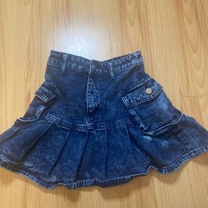 denim pleated skirt